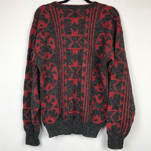 SWEATER GRAPHIX // Vintage Sweater - Picture 2 of 5